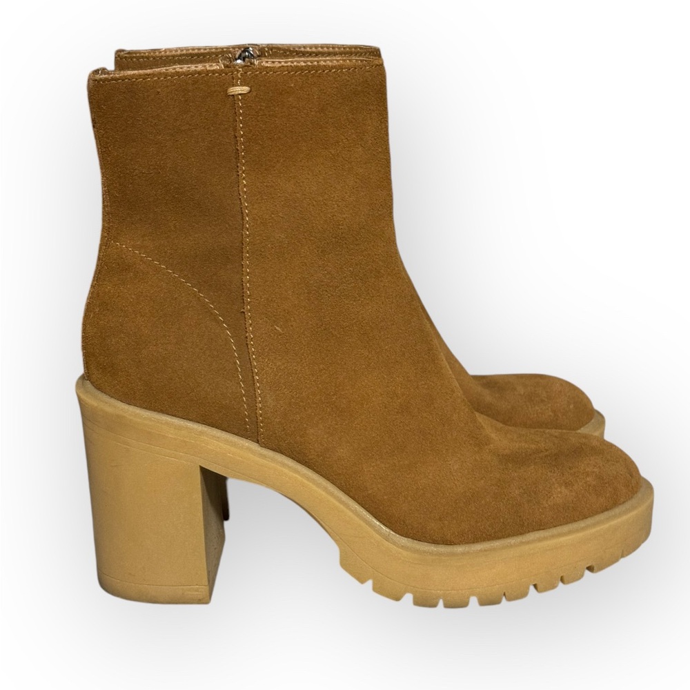 Like New! Dolce Vita Platform Boots